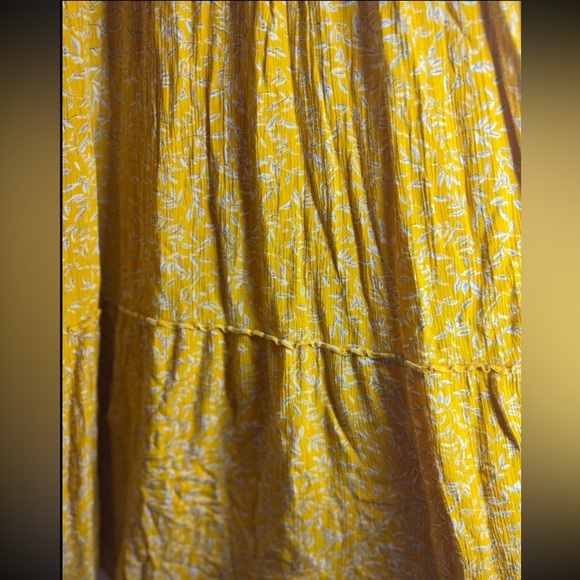 ZATTCAS’ Smocked top Midi Tiered Floral Dress Yellow/White size Medium - Picture 12 of 16